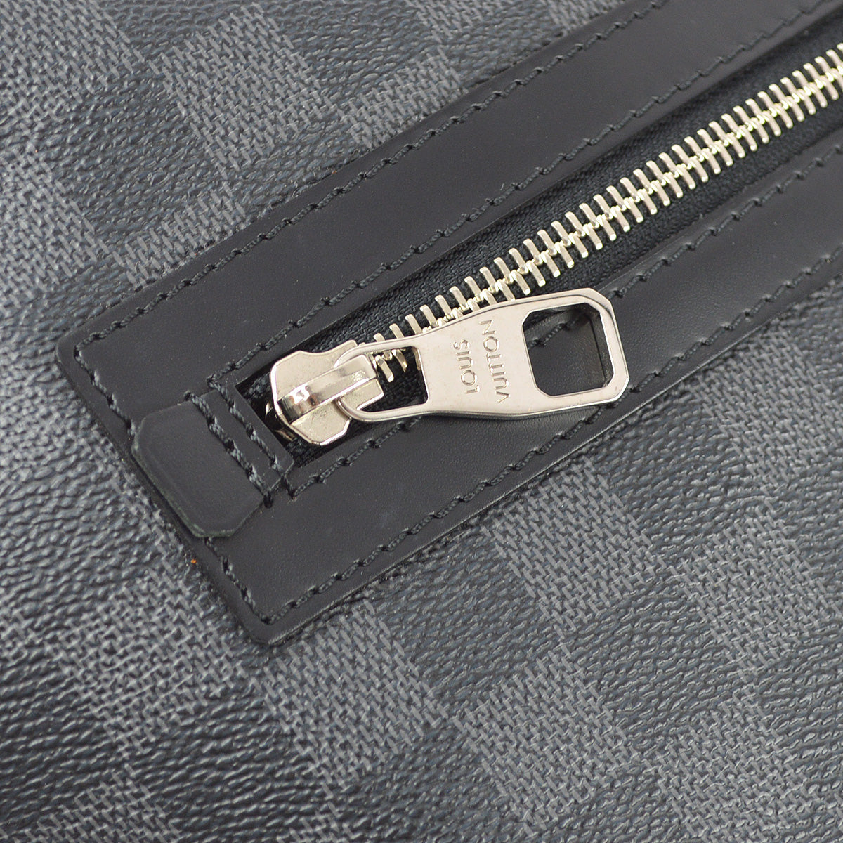 Louis Vuitton 2013 Damier Graphite Mick MM Shoulder Bag N41106