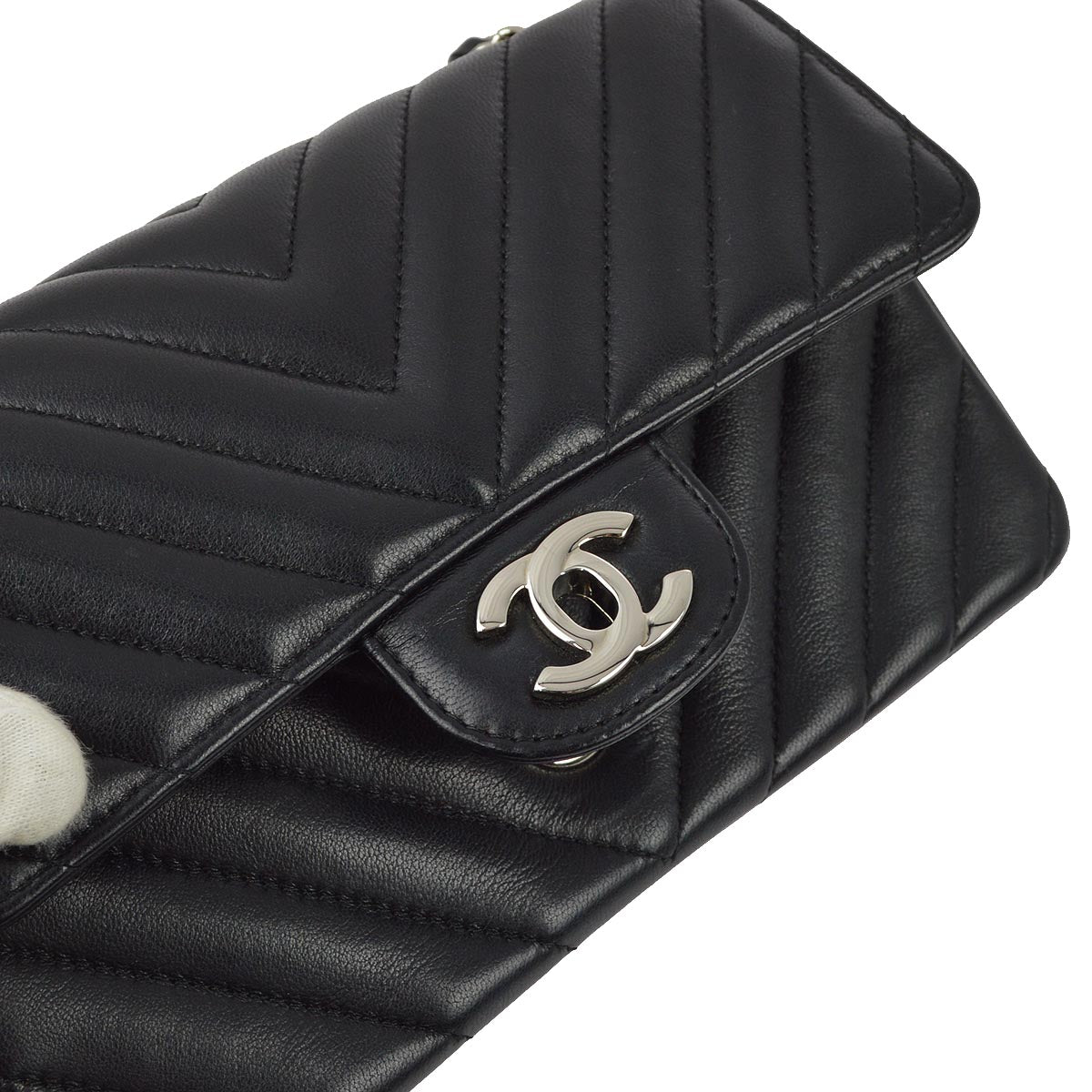 Chanel 2017-2018 Black Lambskin Chevron Chain Shoulder Bag