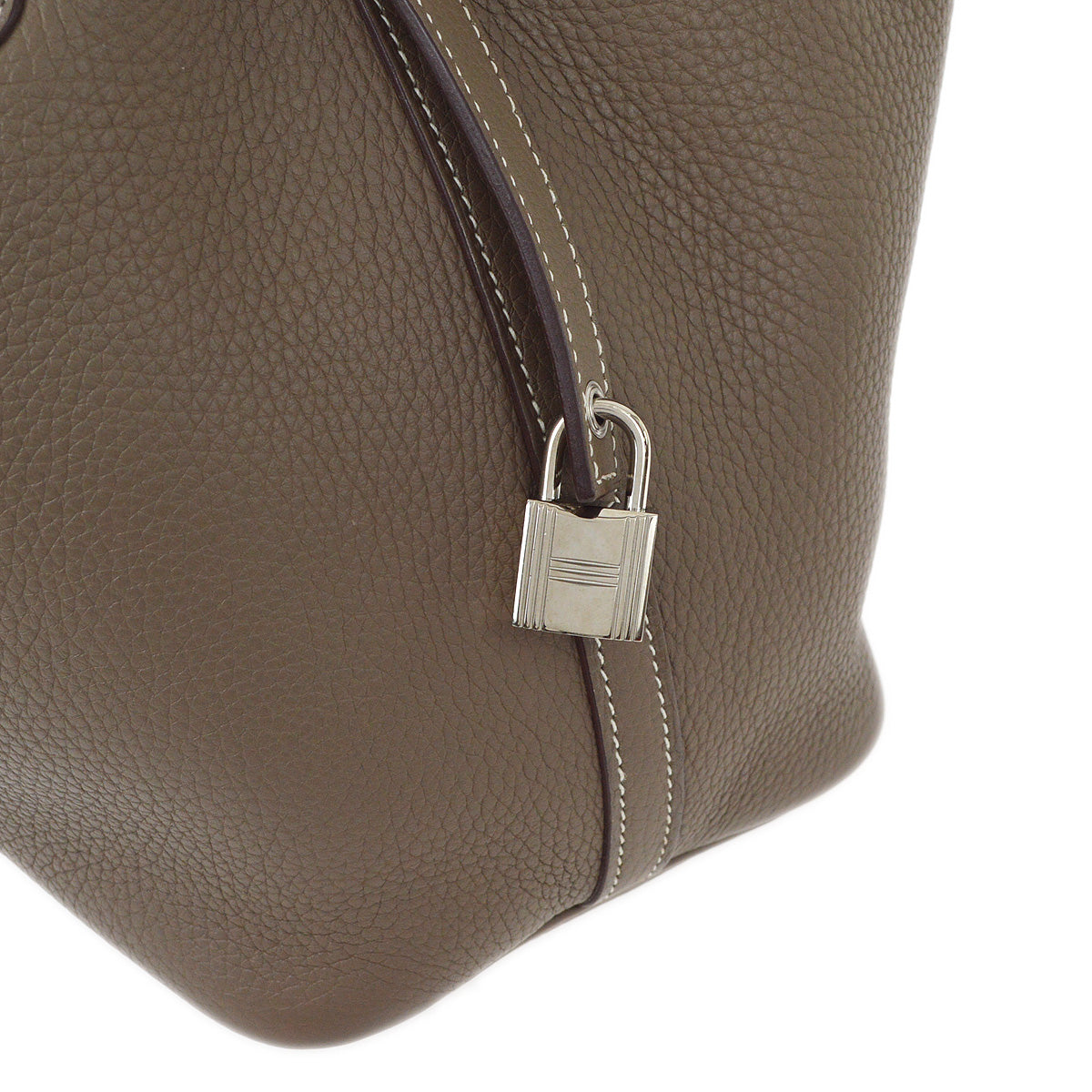 Hermes 2017 Etoupe Taurillon Clemence Picotin Lock 18 PM Handbag