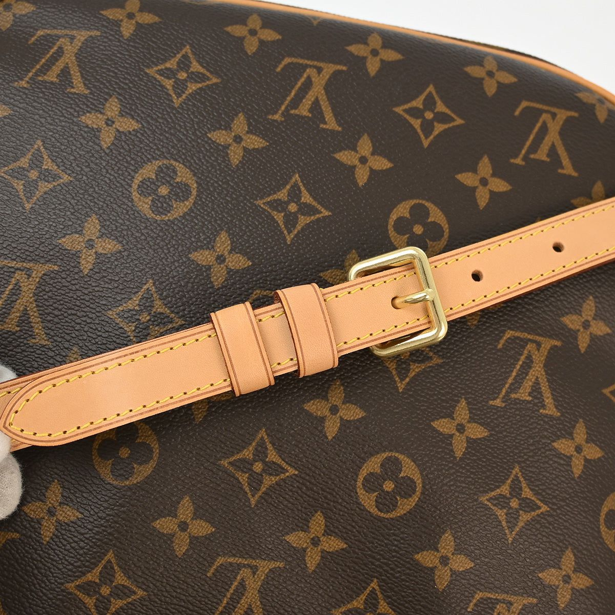 Louis Vuitton 2011 Monogram Odeon PM Shoulder Bag M56390