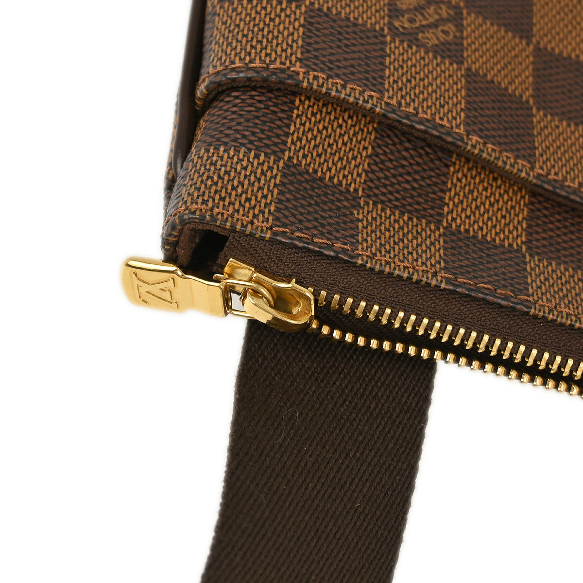 Louis Vuitton 2010 Damier Pochette Plate Brooklyn Shoulder Bag N41100