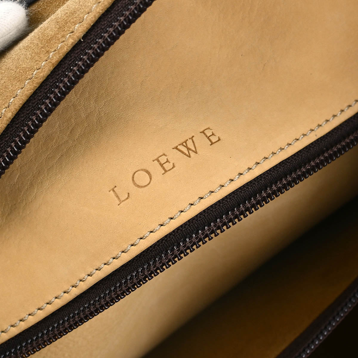 Loewe Beige Amazona 40 Handbag