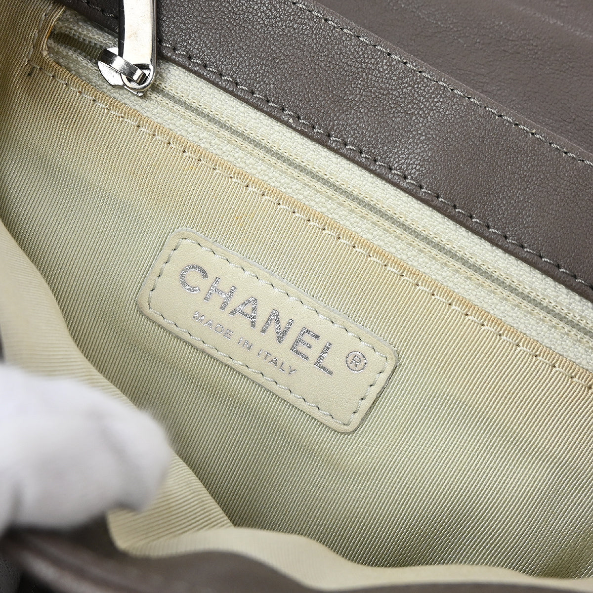 Chanel 2011 Gray Lambskin Around Chain Shoulder Bag