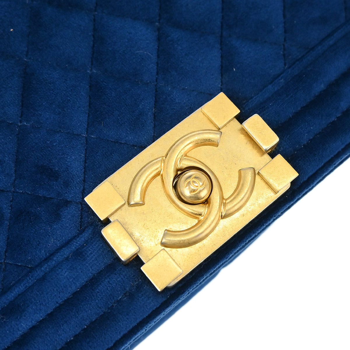 Boy Chanel 2019 Blue Velvet Medium Chain Shoulder Bag