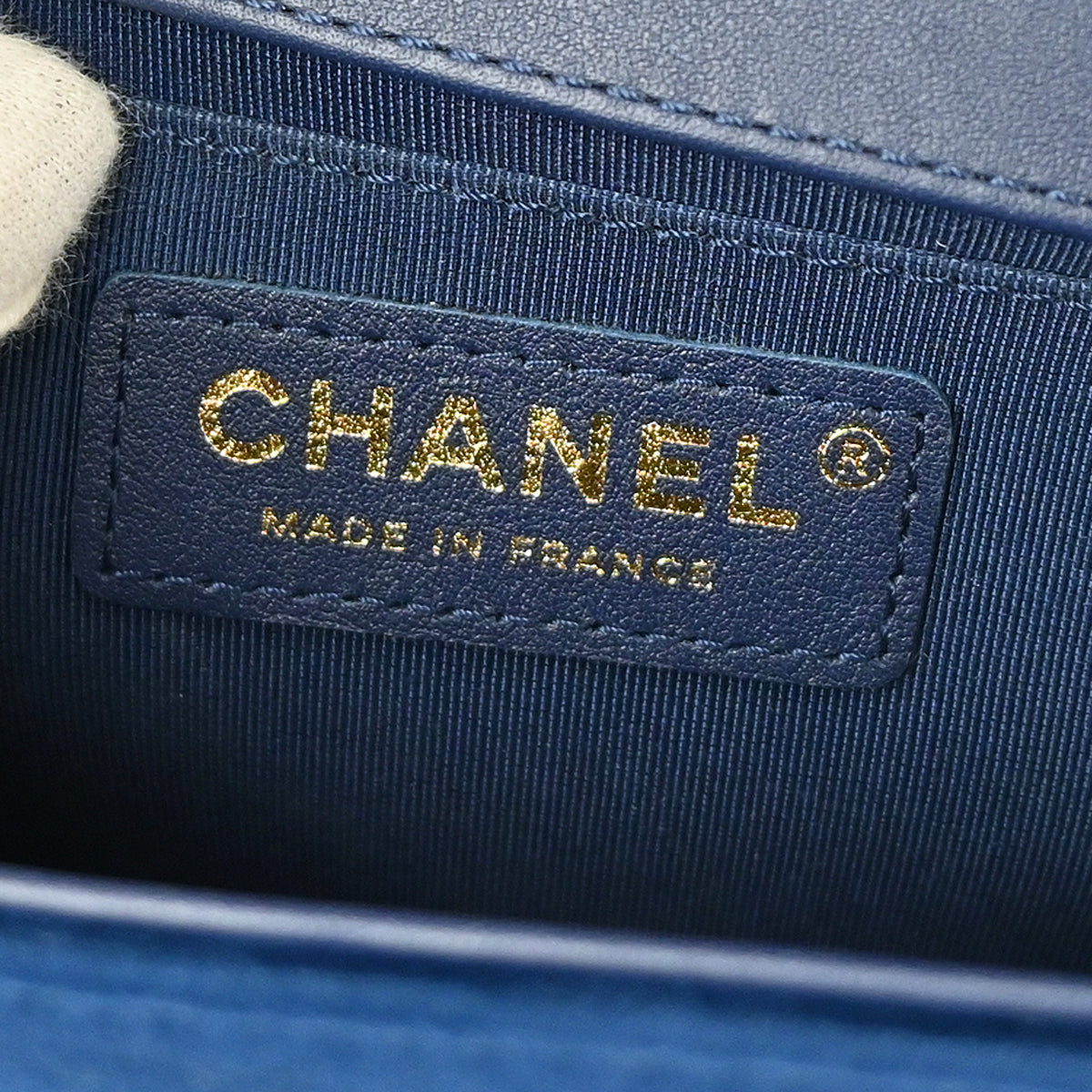 Boy Chanel 2019 Blue Velvet Medium Chain Shoulder Bag