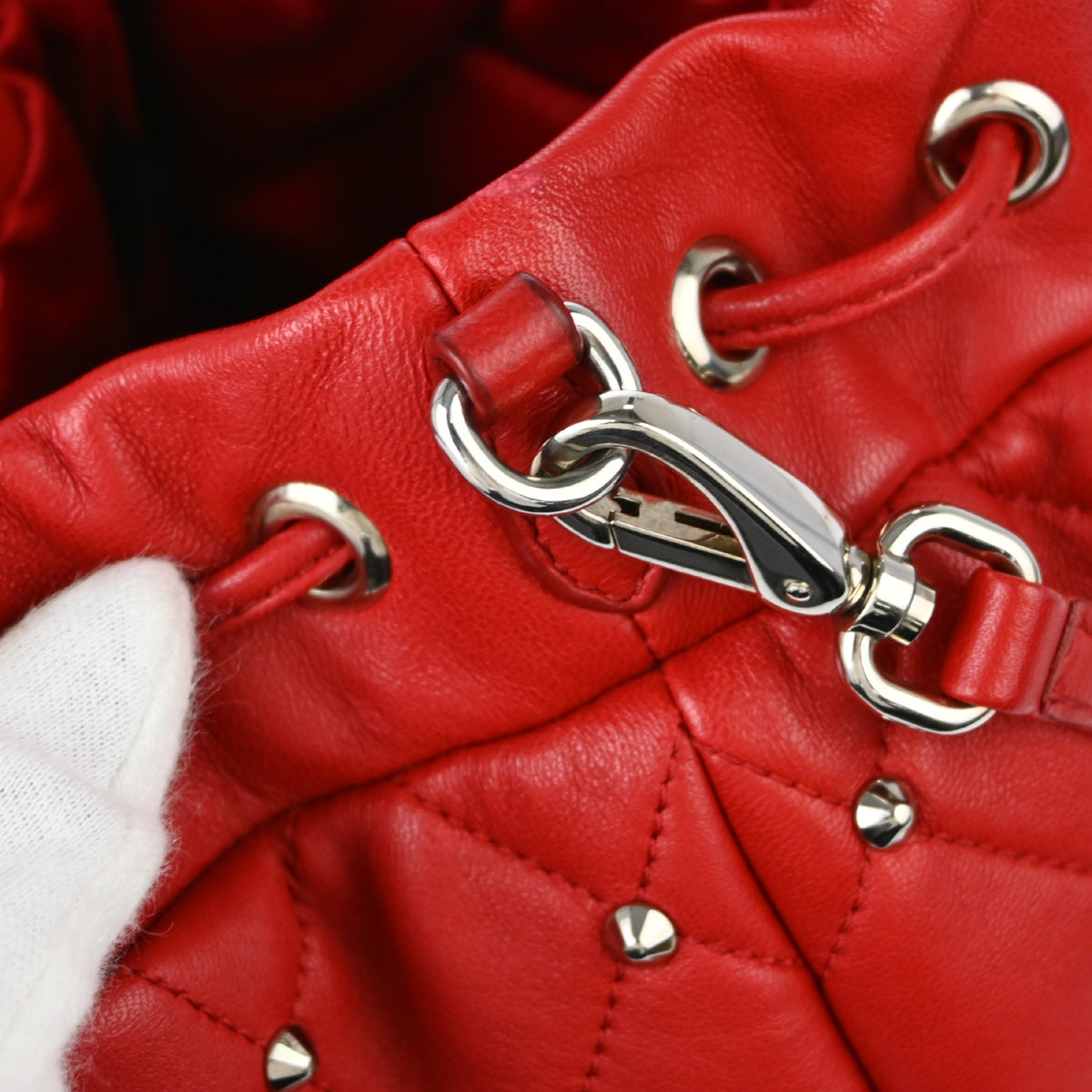 Miu Miu Red Lambskin Drawstring Shoulder Bag