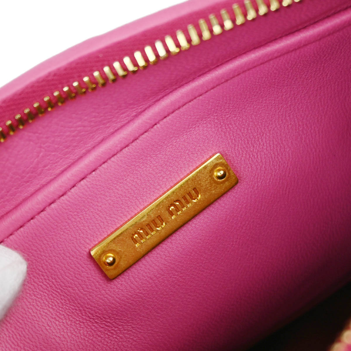 Miu Miu Pink Lambskin Matelasse Piccole Borse Shoulder Bag