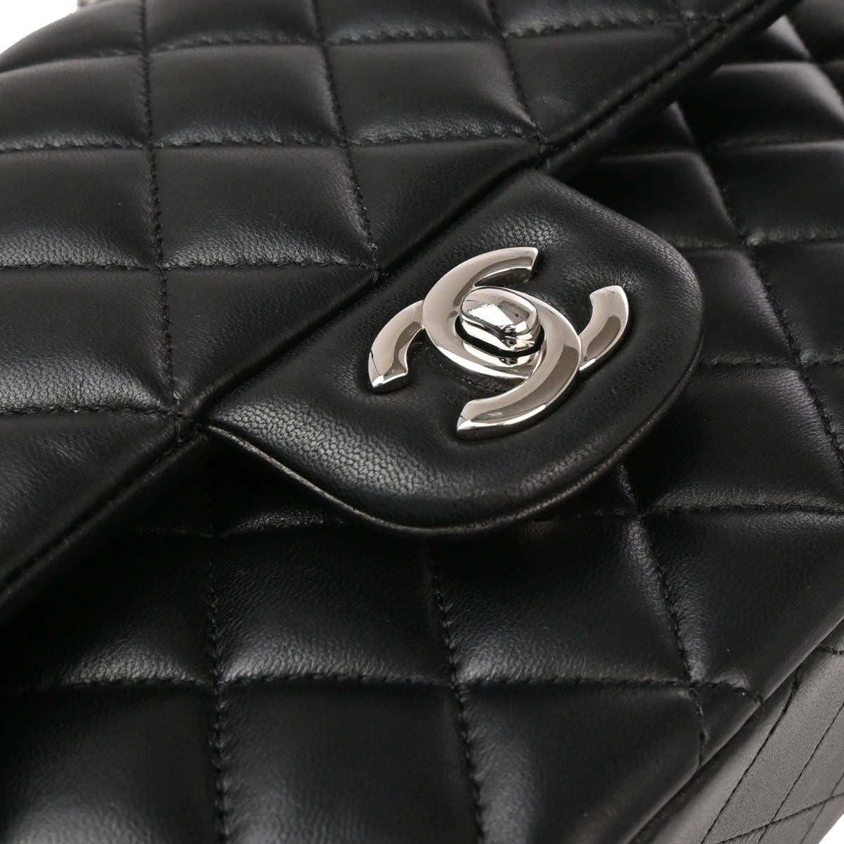 Chanel 2017-2018 Black Lambskin Medium Classic Double Flap Shoulder Bag