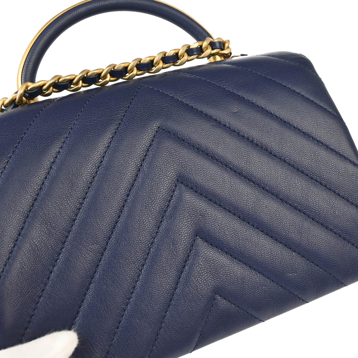 Chanel 2019 Navy Lambskin Chevron 2way Shoulder Handbag