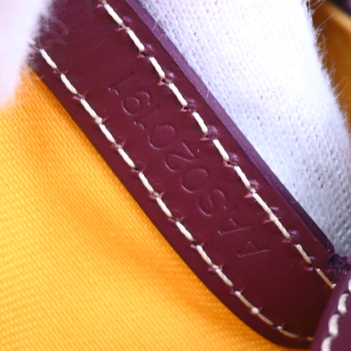Goyard 2019 Bordeaux Sac Cap Vert PM Shoulder Bag