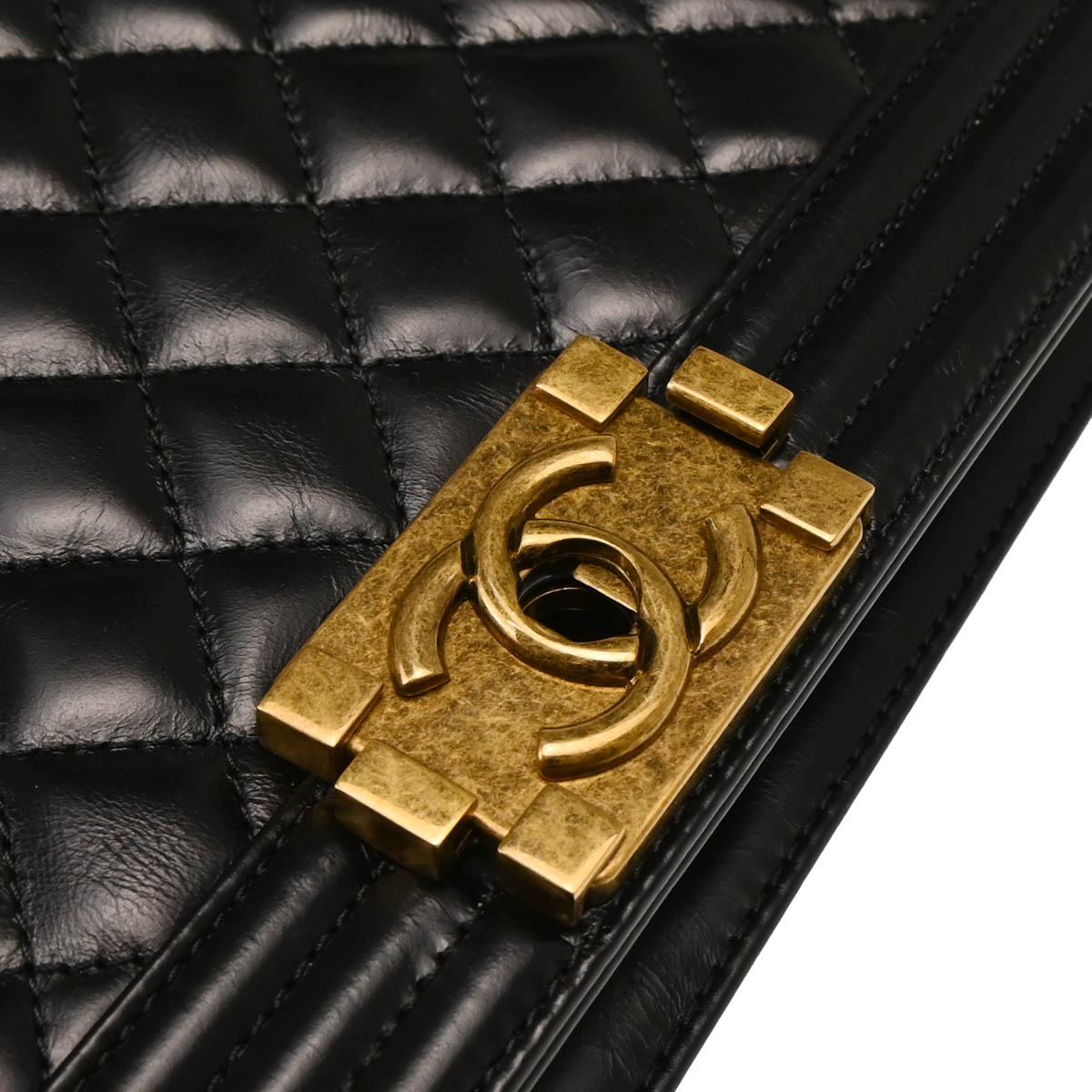 Boy Chanel 2015-2016 Black Calfskin New-Medium Shoulder Bag