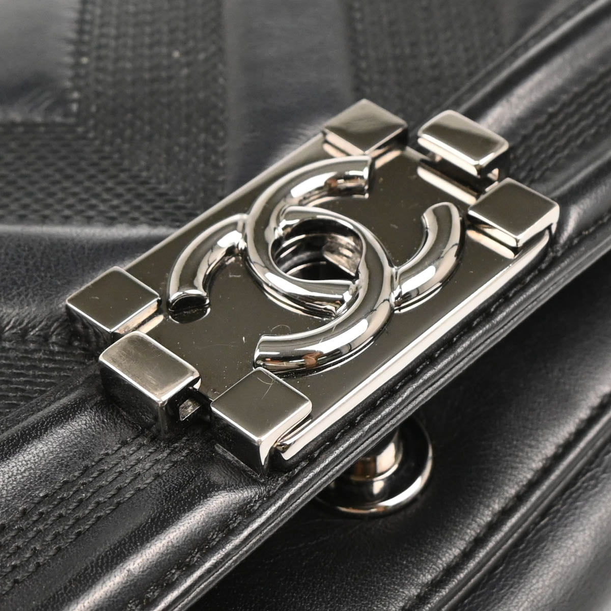 Boy Chanel 2019 Black Lambskin Small Chain Shoulder Bag