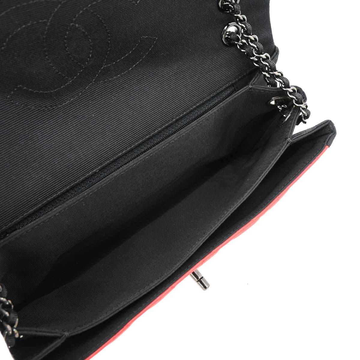 Chanel 2015-2016 Red Lambskin Canvas Shoulder Bag
