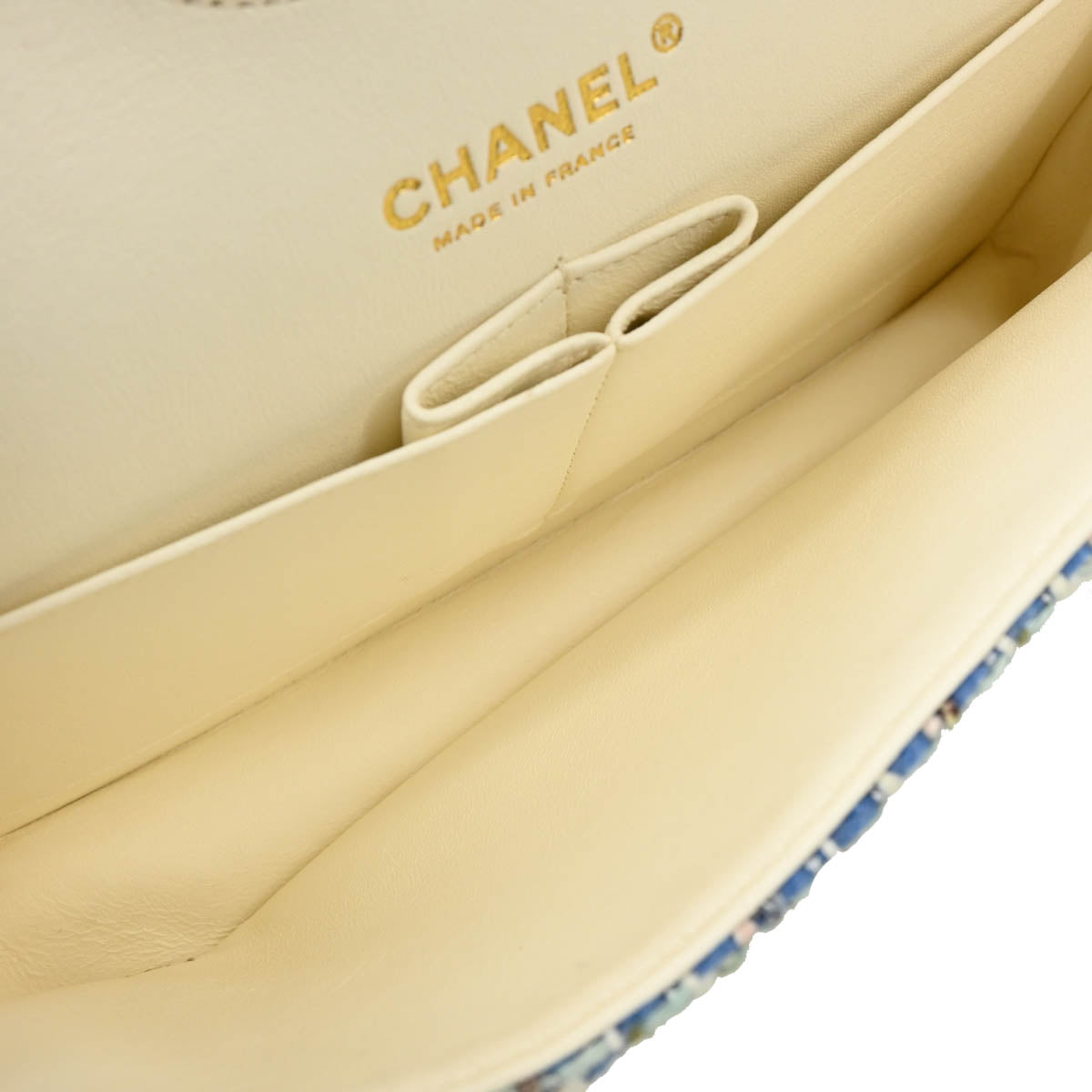 Chanel 2019 White Tweed Medium Classic Double Flap Shoulder Bag