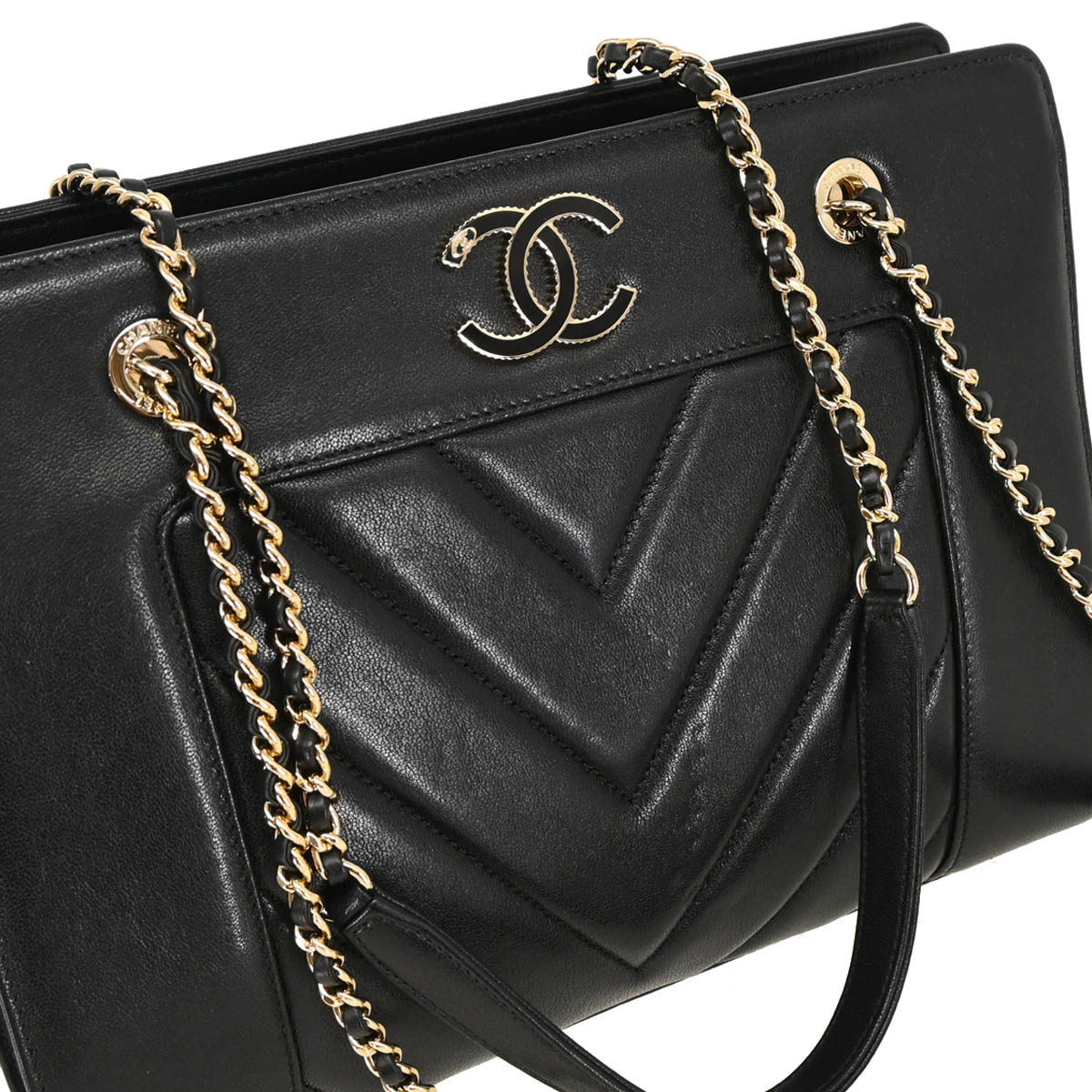 Chanel 2017-2018 Black Lambskin Chevron Handbag