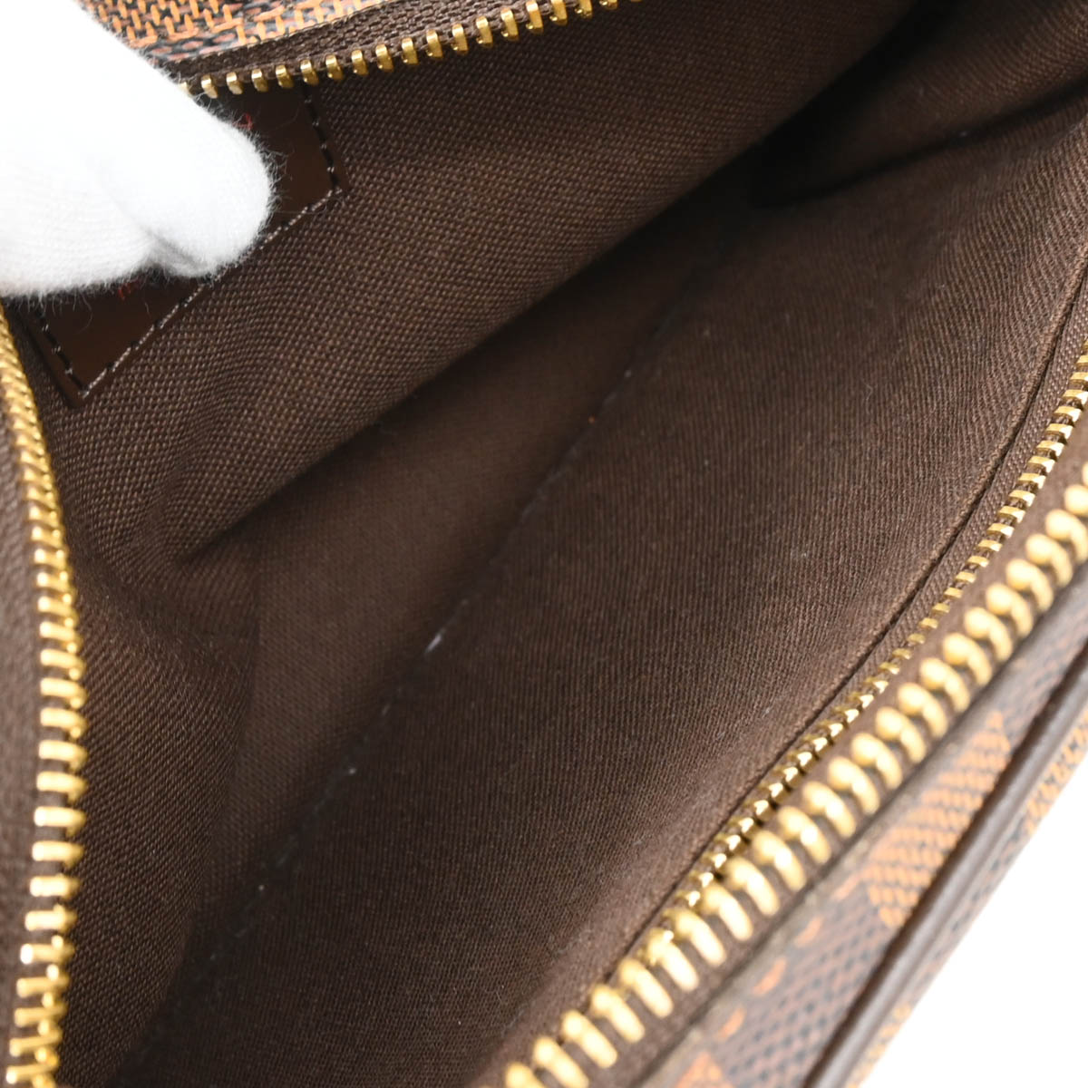 Louis Vuitton 2010 Damier Brooklyn Bum Bag N41101