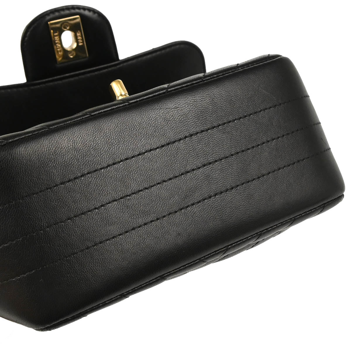 Chanel 2017-2018 Black Lambskin Chevron Chain Shoulder Bag