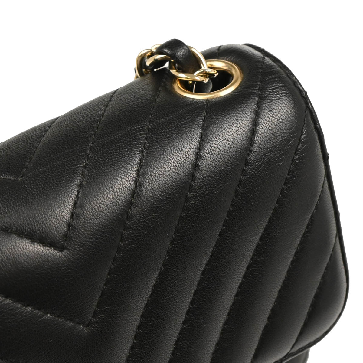 Chanel 2017-2018 Black Lambskin Chevron Chain Shoulder Bag