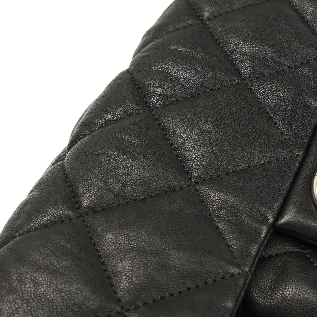 Chanel 2011 Black Lambskin Around Chain Shoulder Bag