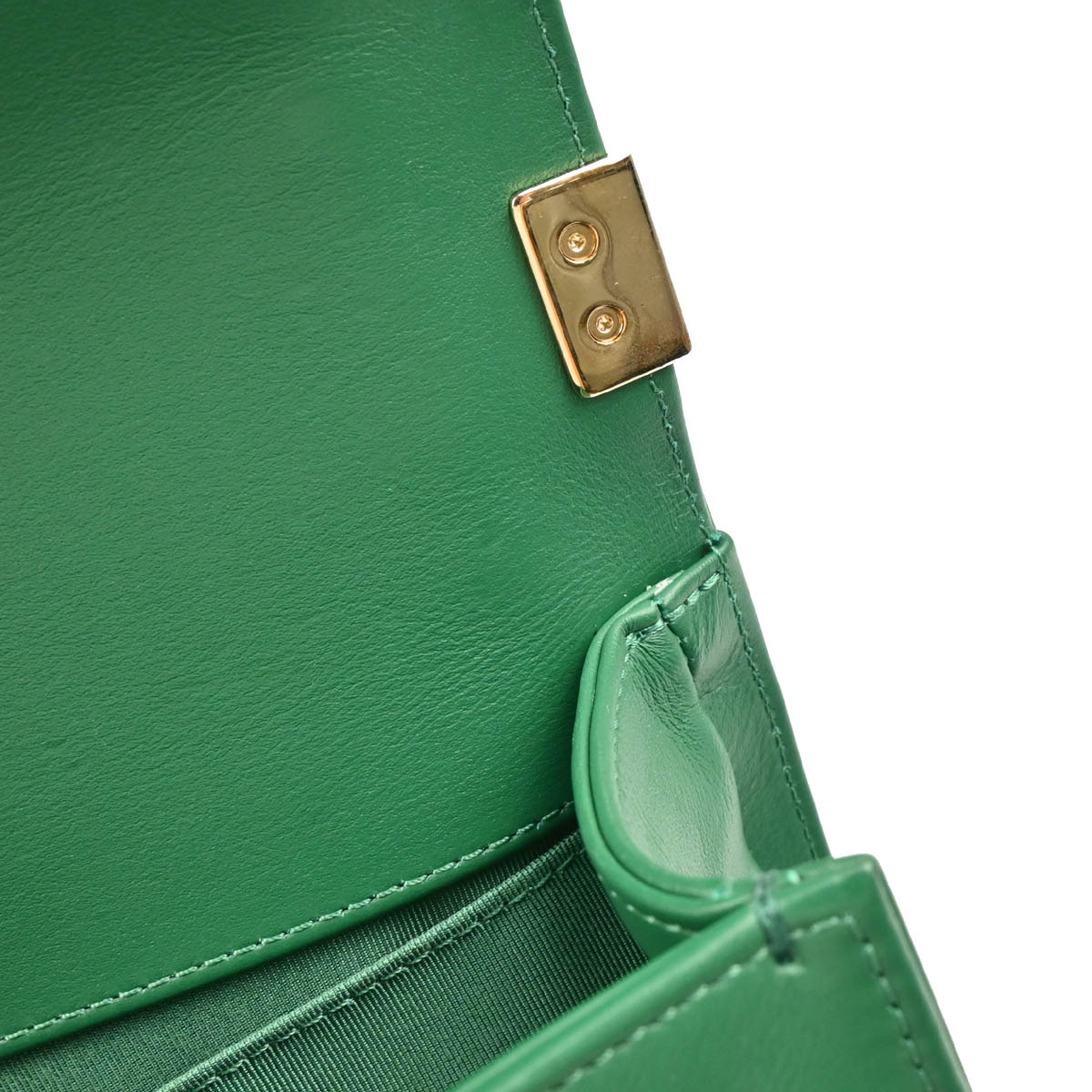 Boy Chanel 2018 Green Lambskin Chevron Small Chain Shoulder Bag