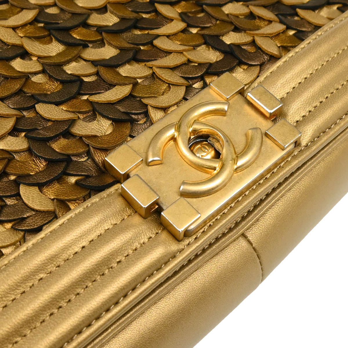 Boy Chanel 2018 Gold Lambskin Medium Shoulder Bag