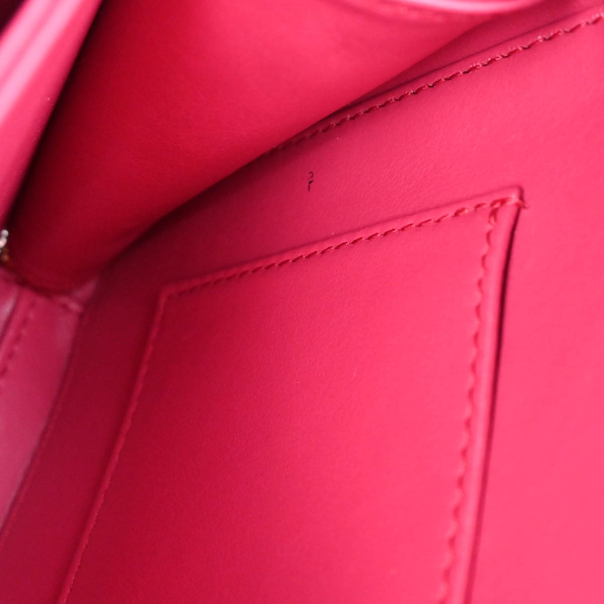 Chanel 2019 Red Caviar Filigree 2way Vanity Handbag