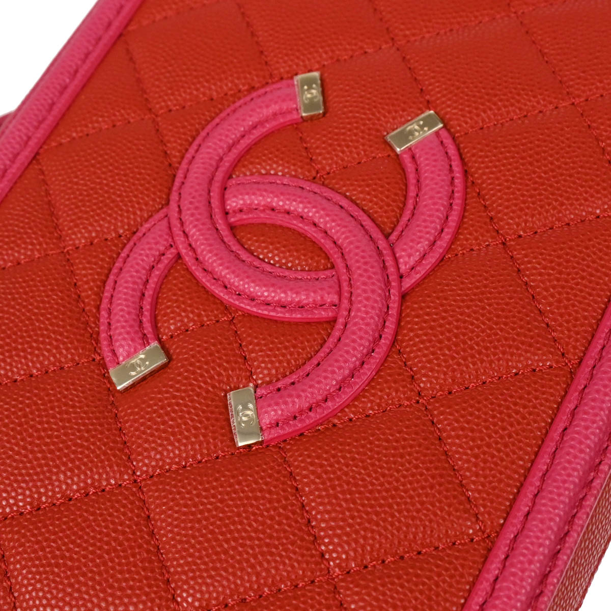 Chanel 2019 Red Caviar Filigree 2way Vanity Handbag