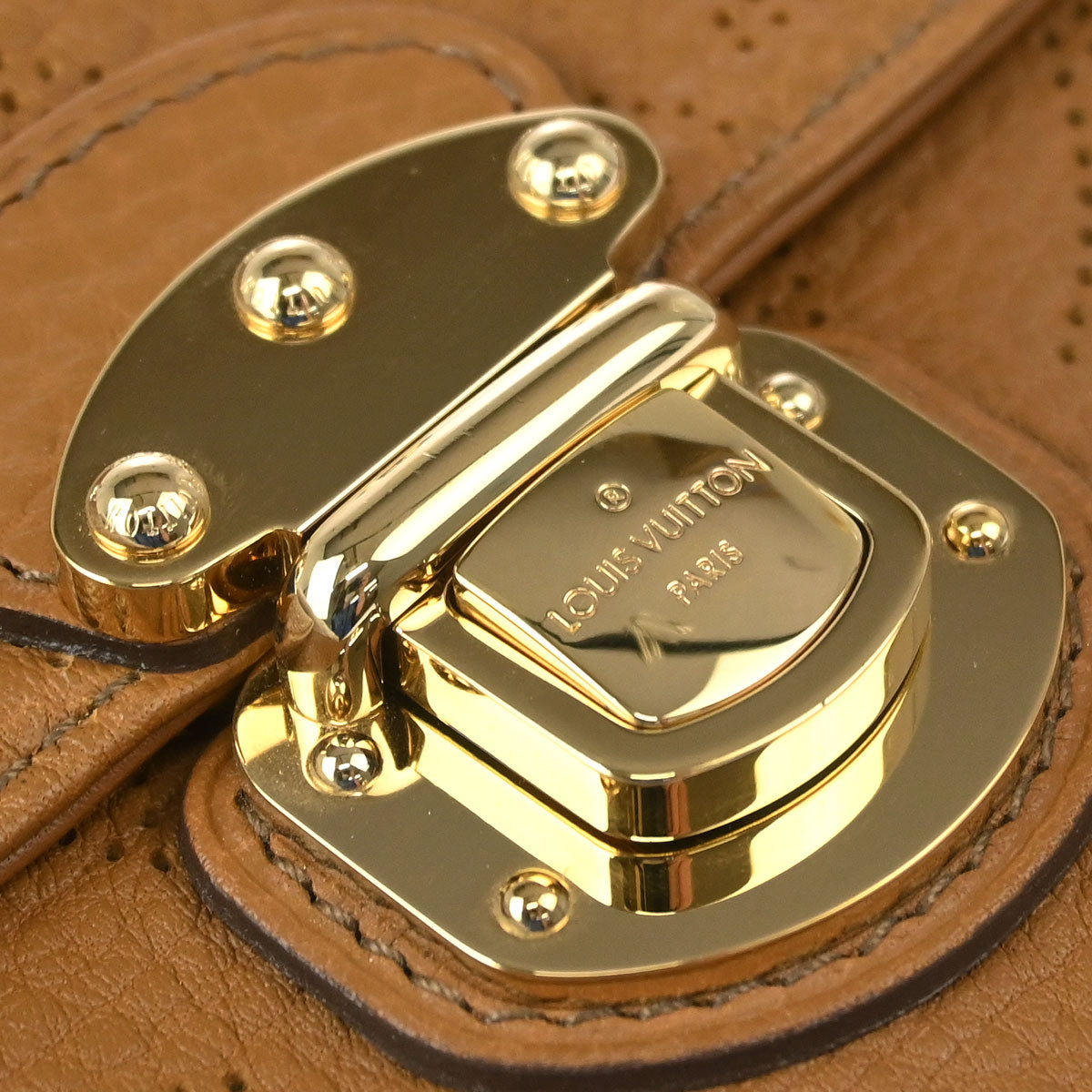 Louis Vuitton 2012 Mahina Portefeuille Amelia Wallet M58138