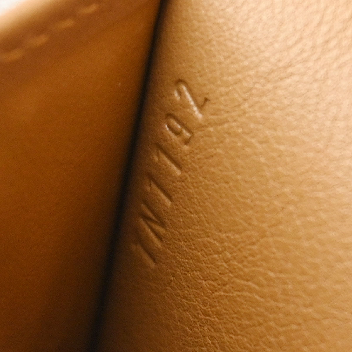 Louis Vuitton 2012 Mahina Portefeuille Amelia Wallet M58138