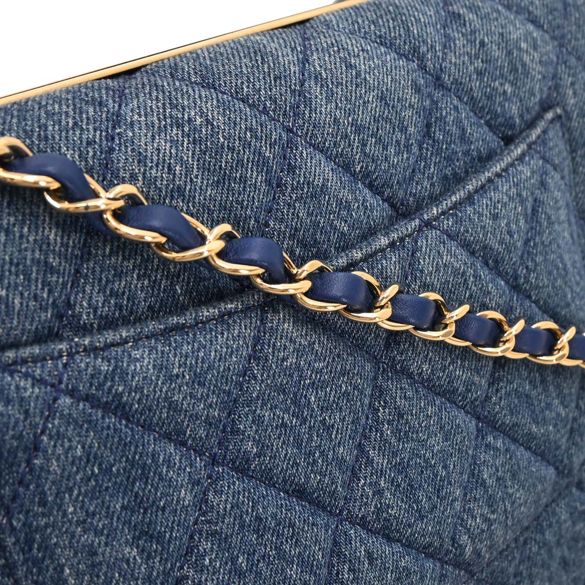 Chanel 2017-2018 Blue Denim Trendy CC 2way Shoulder Handbag