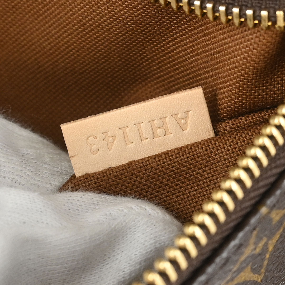 Louis Vuitton 2013 Monogram Pochette Valmy Shoulder Bag M40524