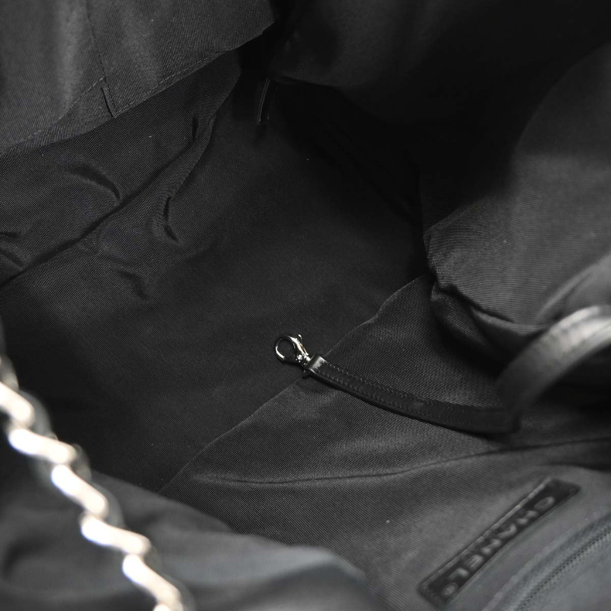 Chanel 2016-2017 Black Lambskin Chevron Drawstring Shoulder Bag