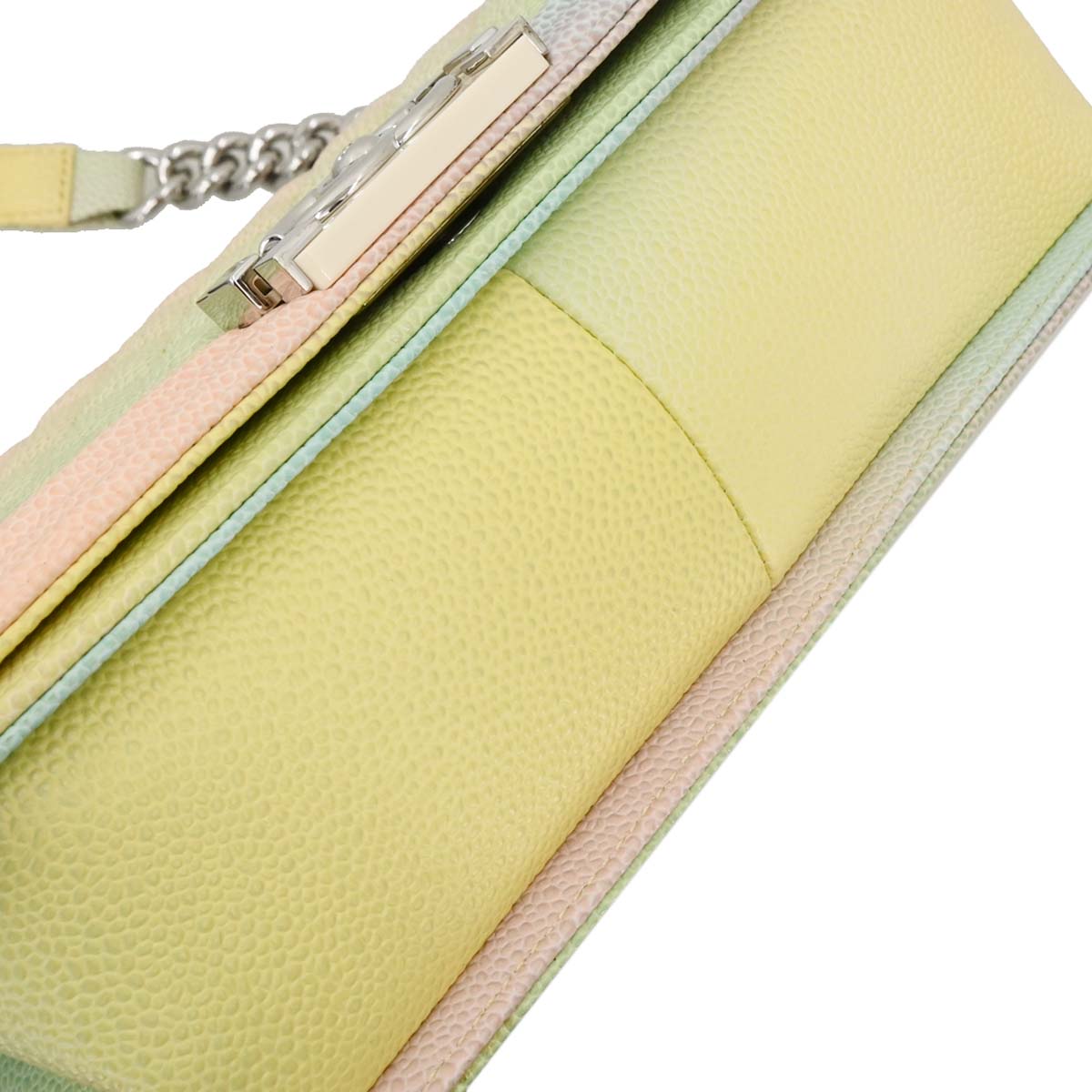 Boy 2018 Chanel Pastel Color Caviar Medium Shoulder Bag