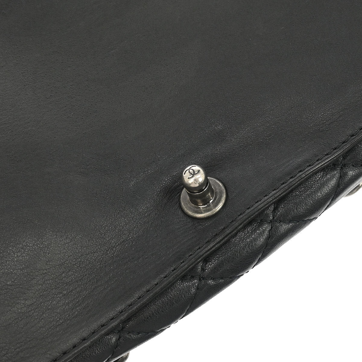 Boy 2013-2014 Reverso Chanel Black Lambskin New Medium Shoulder Bag