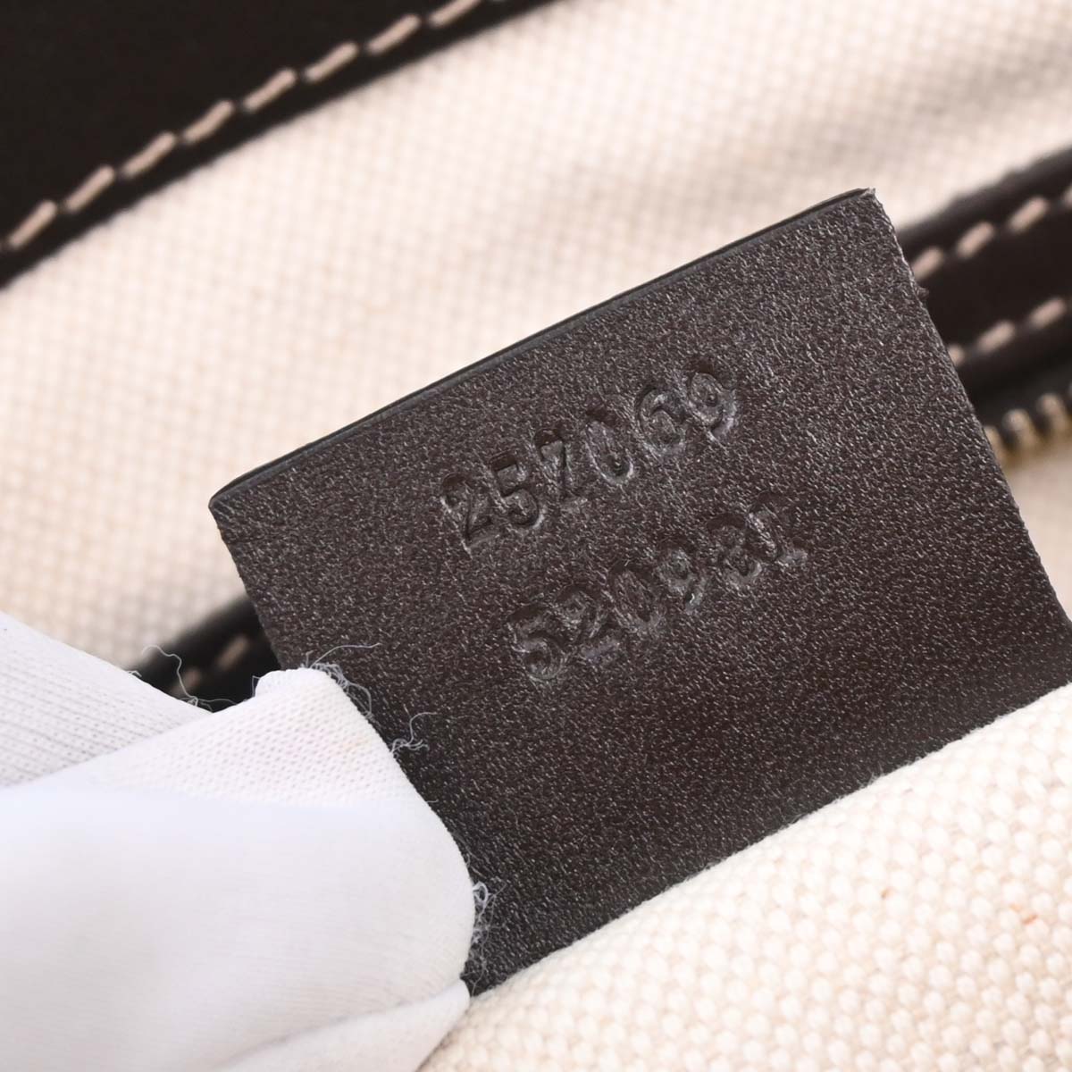 Gucci Beige Canvas GG Lovely Heart Tote Handbag