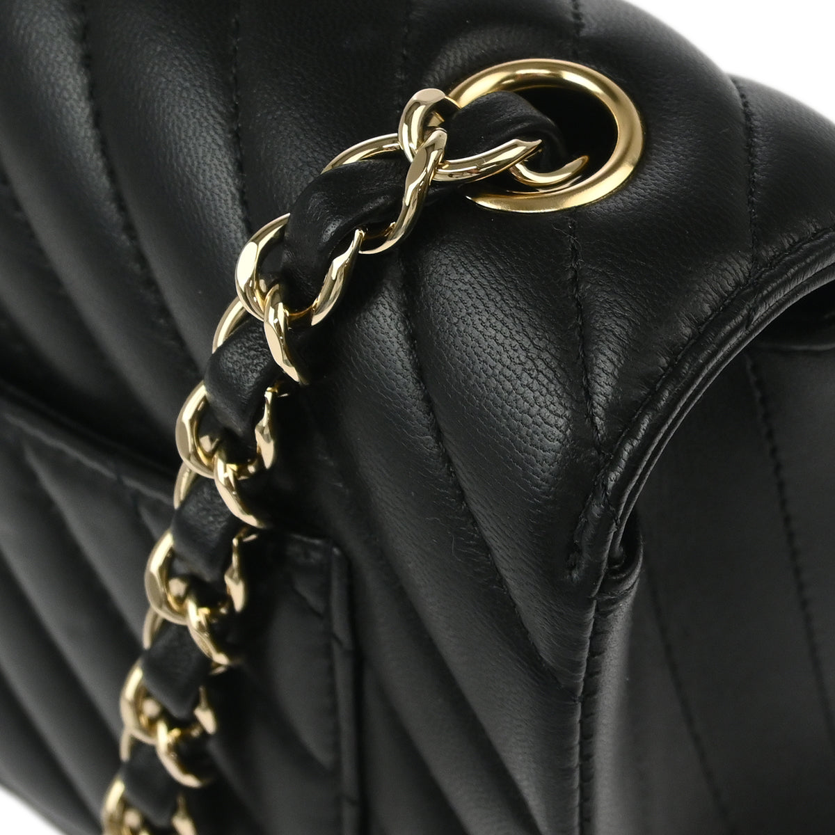 Chanel 2019 Black Lambskin Chevron Single Flap Shoulder Bag