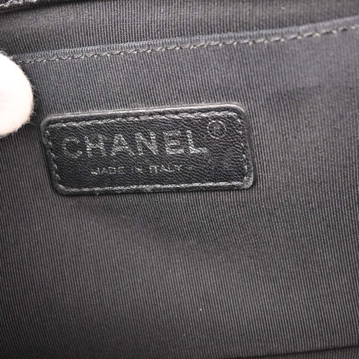 Boy Chanel Black Patent Leather Medium Shoulder Bag