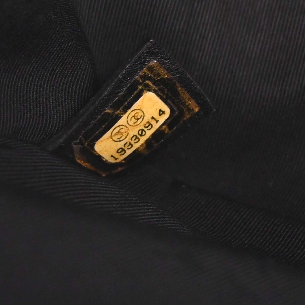 Boy Chanel Black Patent Leather Medium Shoulder Bag