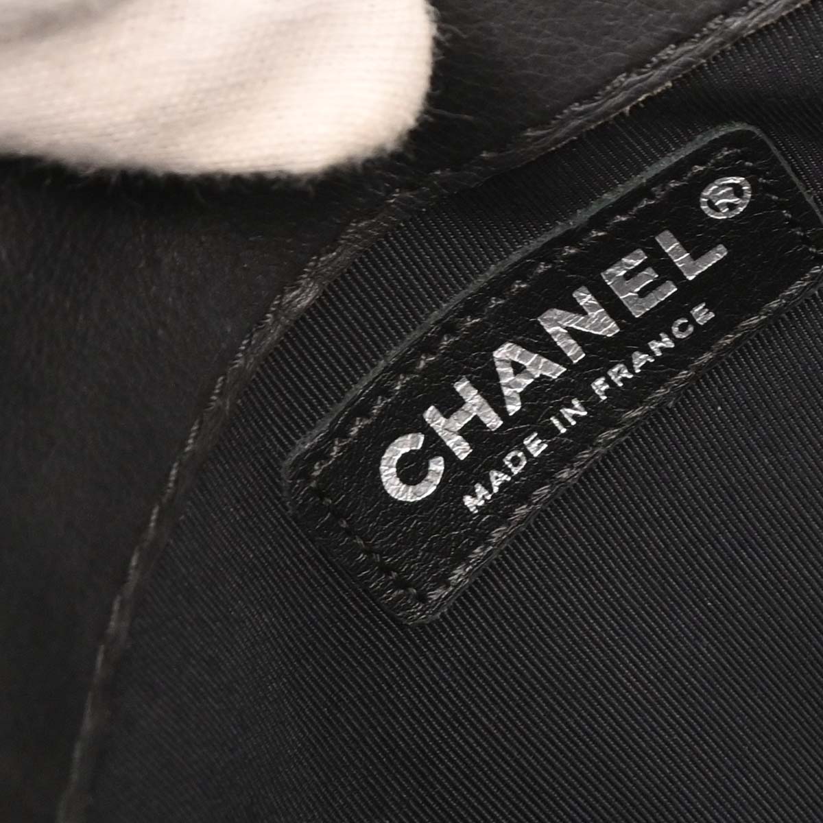 Boy Chanel 2013-2014 Black Calfskin New Medium Shoulder Bag