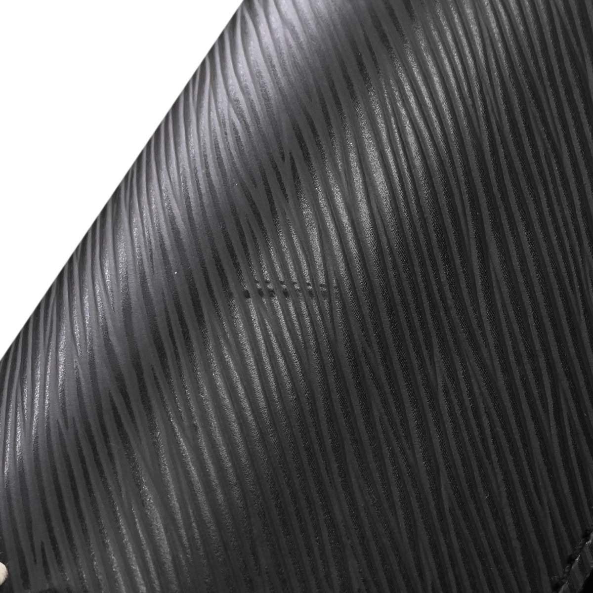 Louis Vuitton Black Epi Twist MM Shoulder Bag M42778