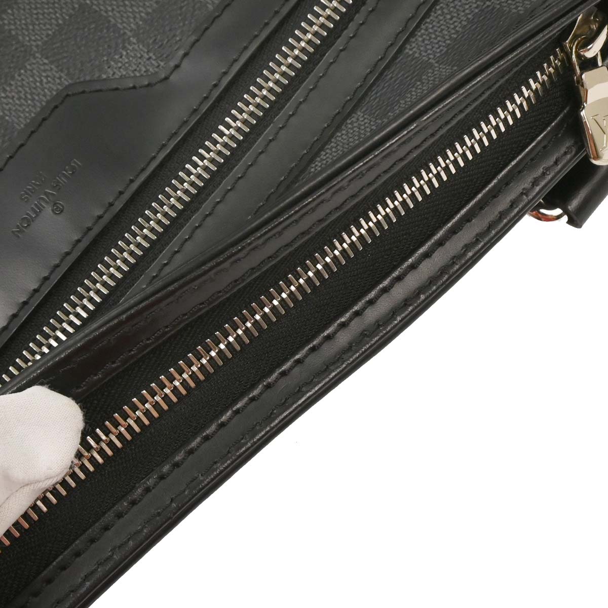Louis Vuitton Damier Graphite Thomas Crossbody Bag N58028