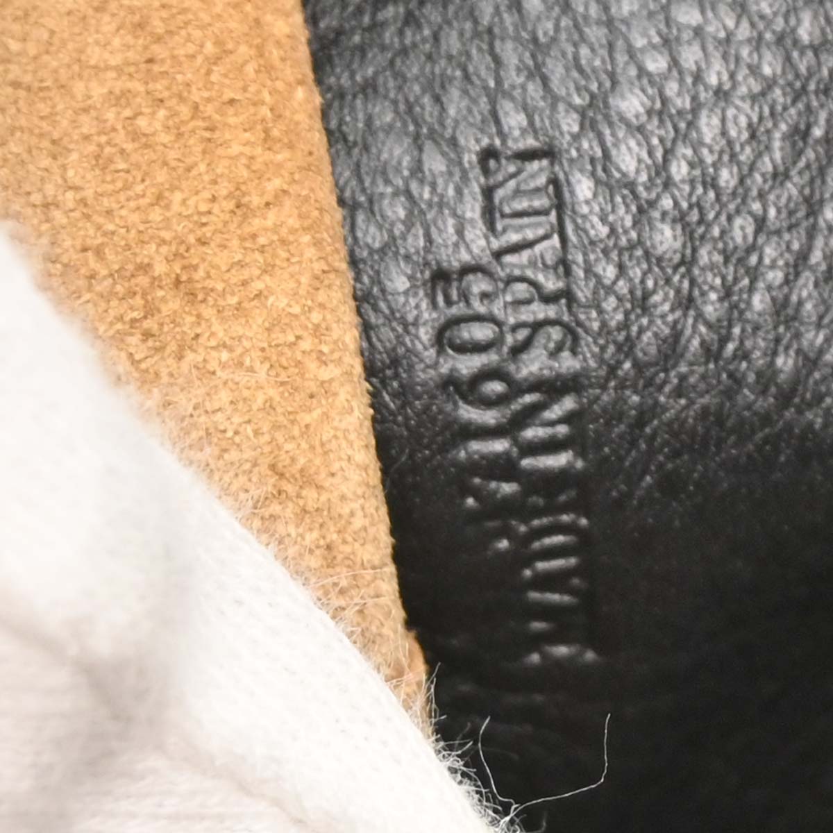 Loewe Black Leather Amazona 28 Handbag