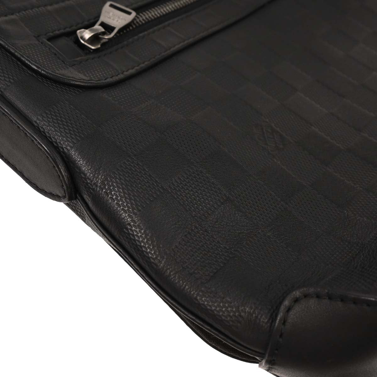 Louis Vuitton Black Damier Infini District MM Shoulder Bag N41284