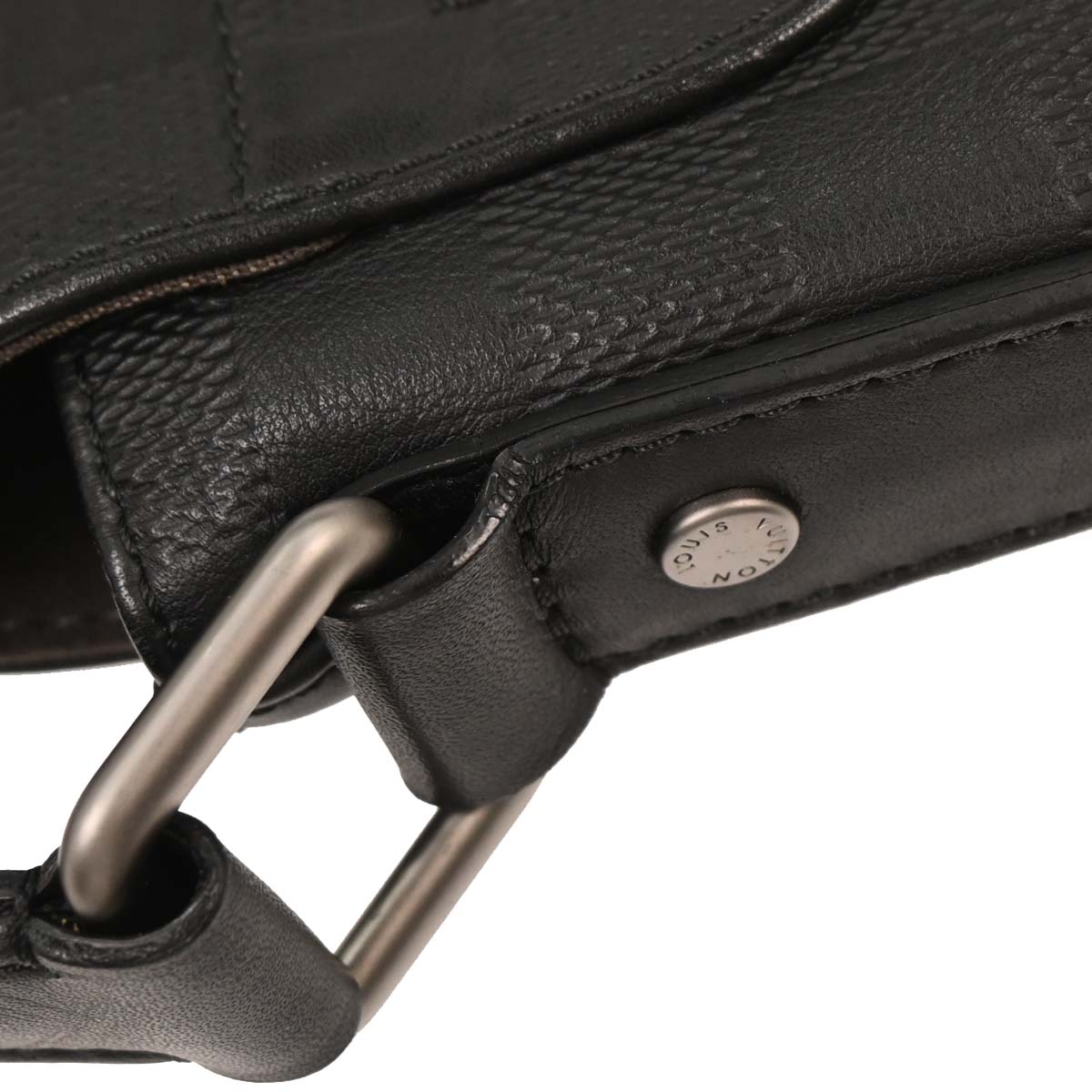 Louis Vuitton Black Damier Infini District MM Shoulder Bag N41284