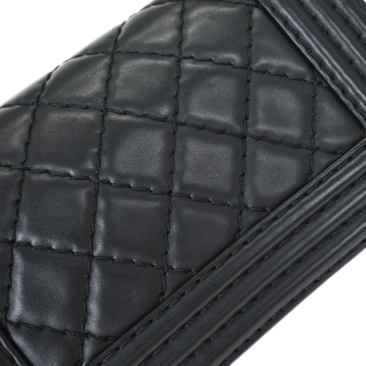 Boy Chanel Black Lambskin Small Chain Shoulder Bag