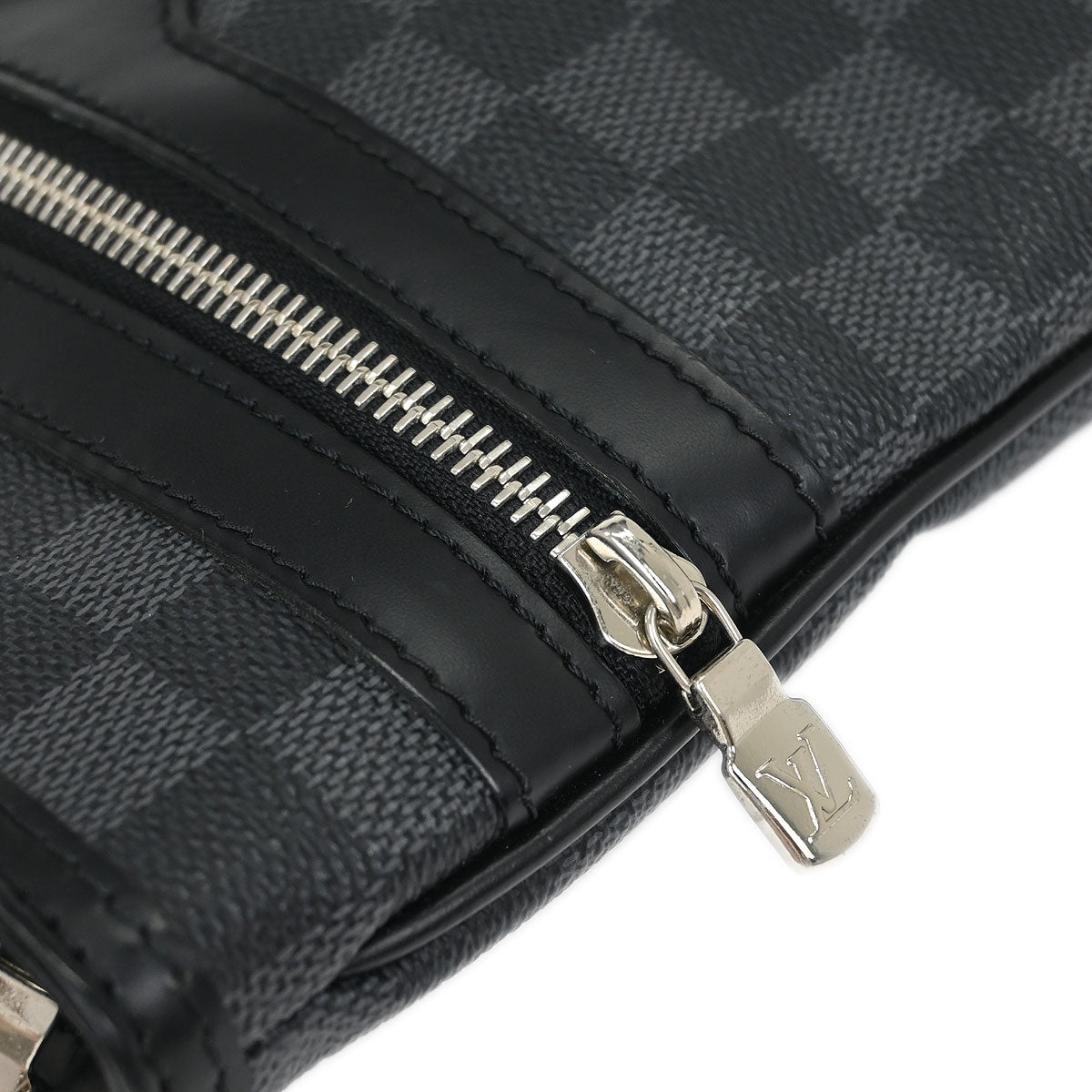 Louis Vuitton Damier Graphite Thomas Crossbody Bag N58028
