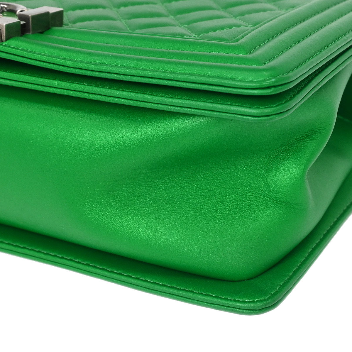 Boy Chanel Green Lambskin Medium Shoulder Bag