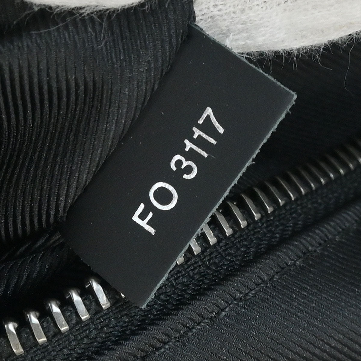 Louis Vuitton Monogram Eclipse Messenger Voyage M43276