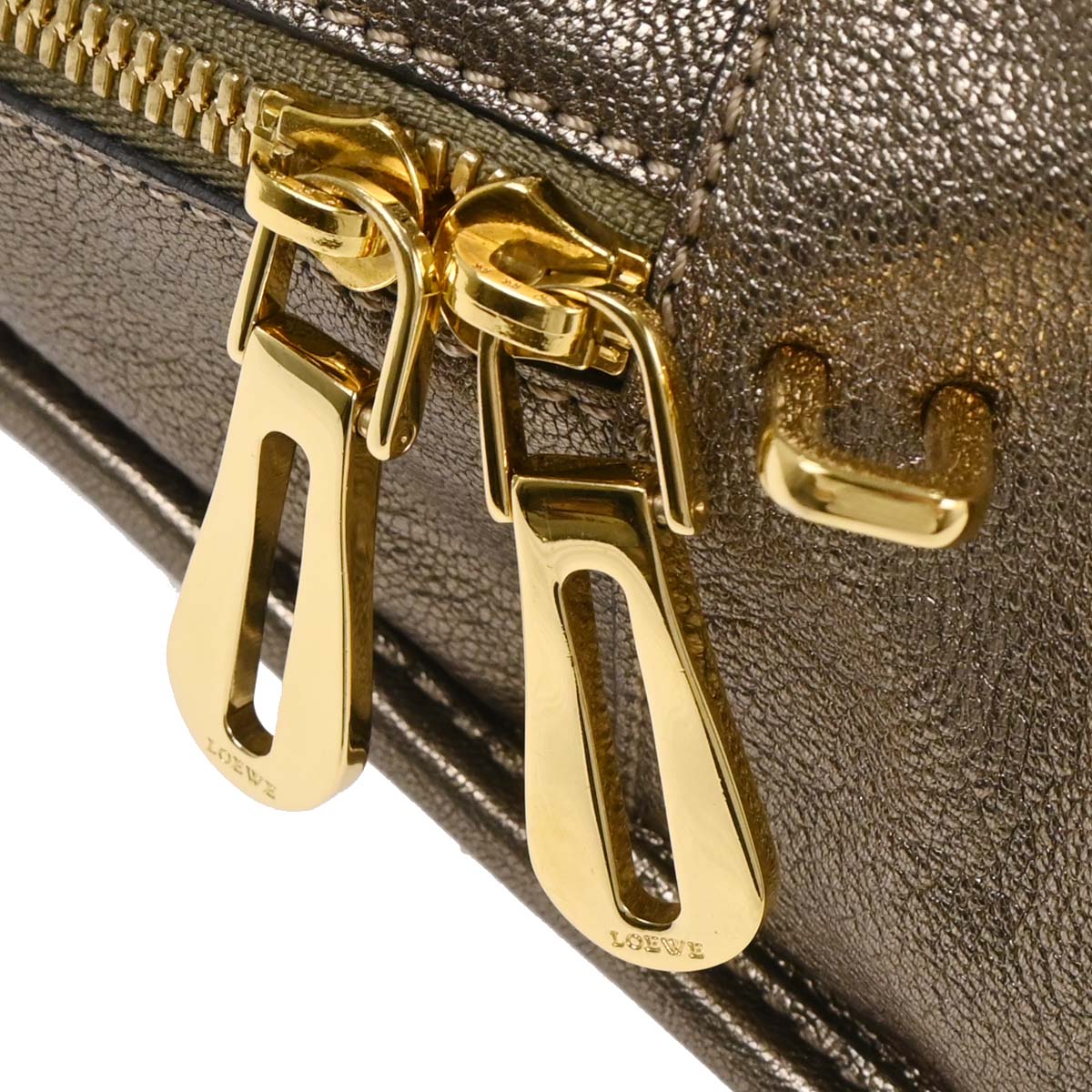 Loewe Gold Amazona 28 Handbag