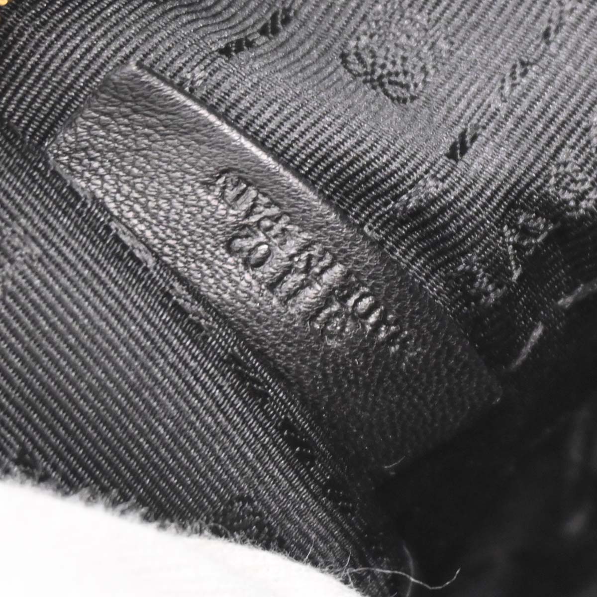 Loewe Gold Amazona 28 Handbag